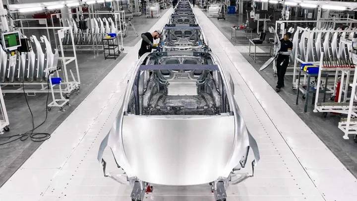 Tesla otomobil üretiminde sessiz bir devrim yapıyor! 2